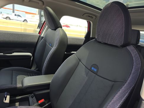 Used 2025 MINI Cooper Countryman S image 17