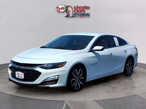 Used 2021 Chevrolet Malibu RS FWD image 1