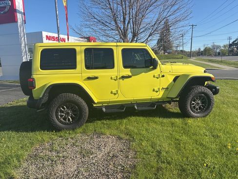 Used 2023 Jeep Wrangler Unlimited Rubicon 392 w/ Dual Top Group AWD/4WD image 9
