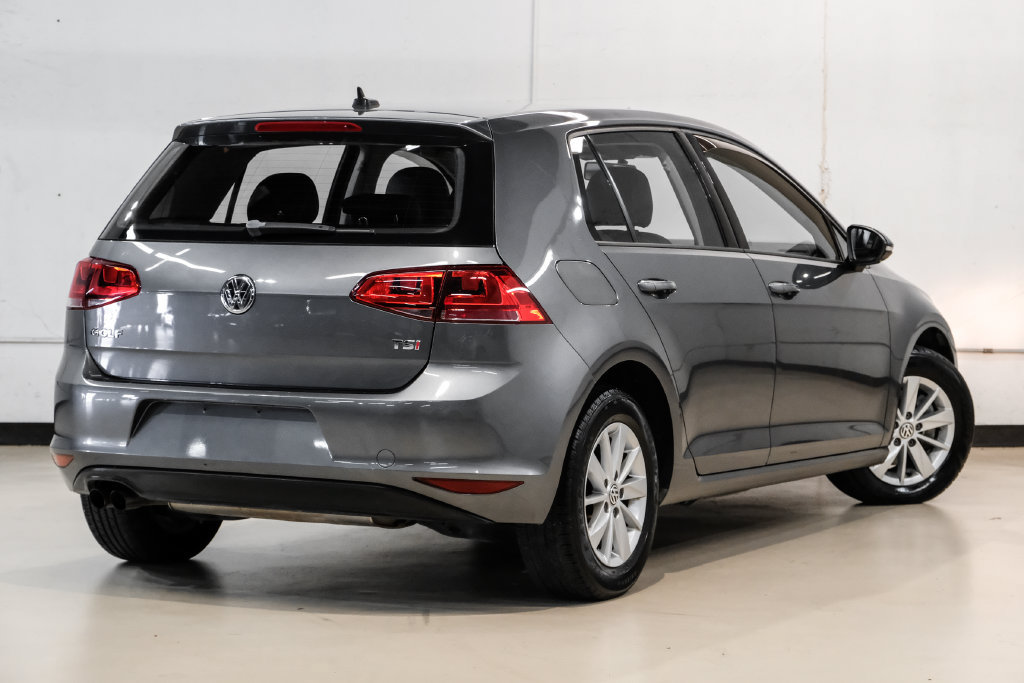 Used 2015 Volkswagen Golf S FWD image 8