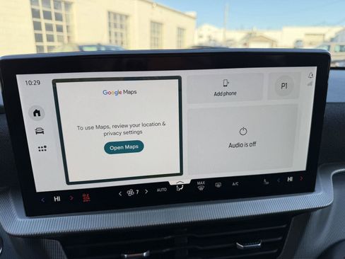 Used 2025 Ford Explorer ST-Line w/ ST-Line Street Pack image 16