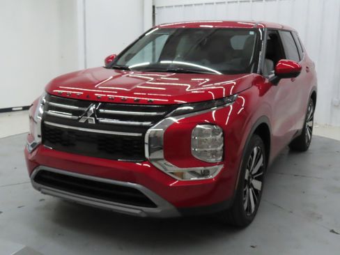 New 2026 Mitsubishi Outlander SE FWD image 8