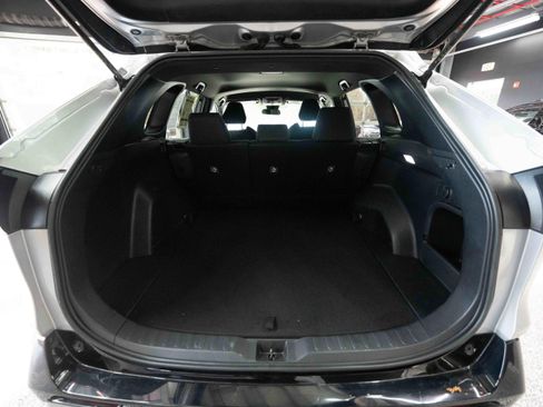 Used 2023 Toyota RAV4 SE image 29