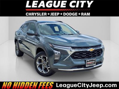 Used 2025 Chevrolet Trax LT