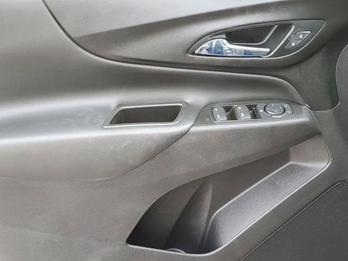 Used 2021 Chevrolet Equinox LT w/ LPO, Blackout Package image 23