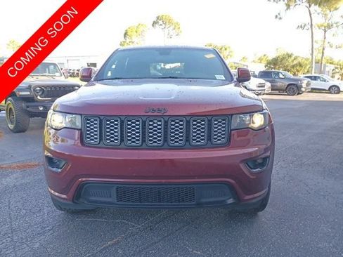 Certified 2021 Jeep Grand Cherokee Laredo X AWD/4WD image 1