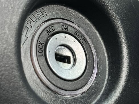 Used 2024 Toyota Camry SE FWD image 19
