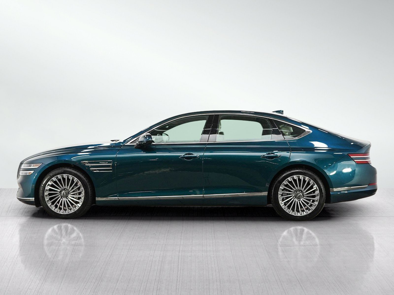 Used 2023 Genesis Electrified G80 AWD/4WD image 2