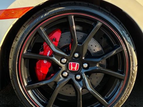 Used 2018 Honda Civic Type R image 49