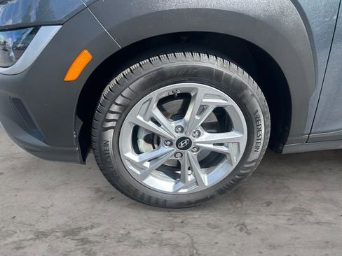 Used 2022 Hyundai Kona SEL image 9