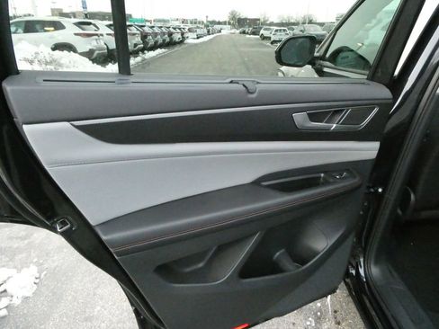 New 2026 Volkswagen Atlas Peak Edition AWD/4WD image 5