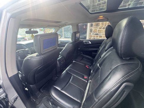 Used 2015 Nissan Pathfinder Platinum w/ Cargo Package FWD image 18