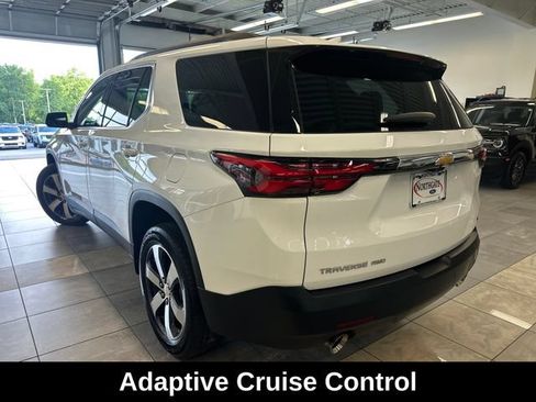 Used 2023 Chevrolet Traverse LT w/ LT Premium Package AWD/4WD image 15