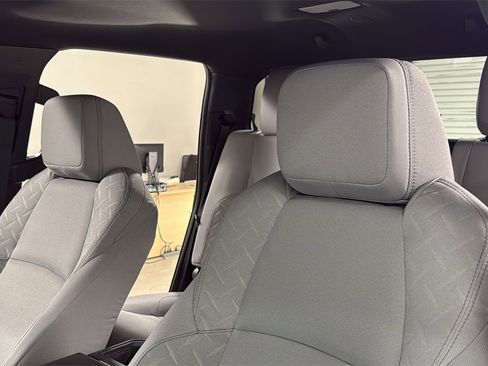 Certified 2025 Toyota Tacoma SR5 image 13