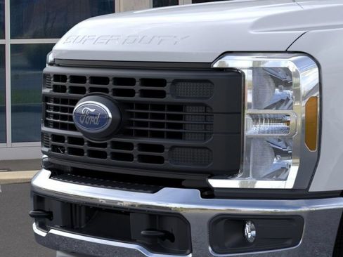 New 2026 Ford F350 XL w/ XL Driver Assist Package RWD image 18