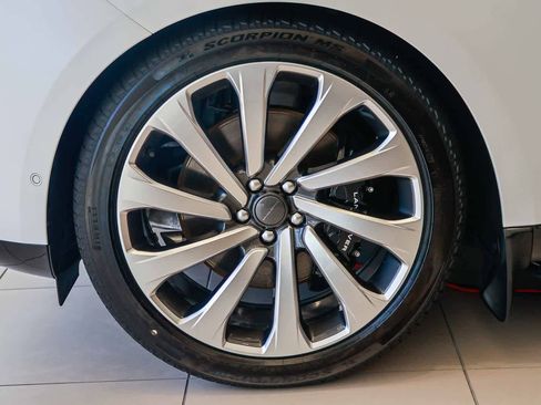 New 2026 Land Rover Range Rover SV AWD/4WD image 9