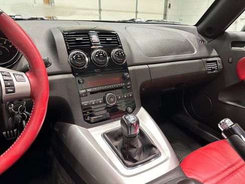 Used 2009 Saturn Sky w/ Premium Trim Package RWD image 30