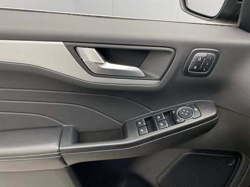 Used 2025 Ford Escape Platinum AWD/4WD image 12
