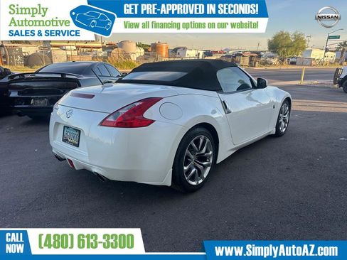 Used 2014 Nissan 370Z Roadster image 9