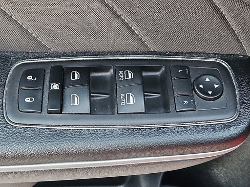 Used 2023 Dodge Charger R/T w/ Cold Weather Package image 19