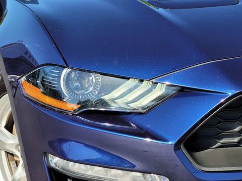 Used 2019 Ford Mustang Coupe RWD image 11