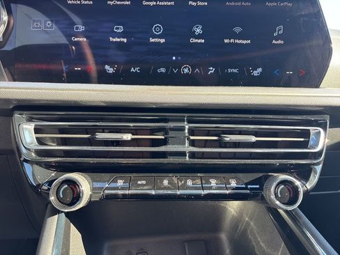 New 2026 Chevrolet Traverse LT w/ Sun and Wheel Package image 18