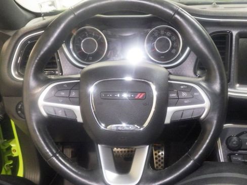 Used 2015 Dodge Challenger R/T Plus RWD image 9