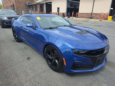 Used 2019 Chevrolet Camaro SS RWD image 7