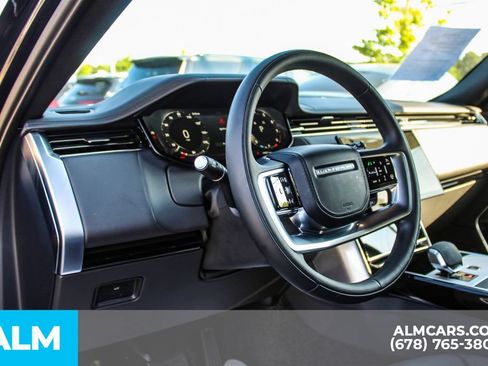 Used 2025 Land Rover Range Rover SE AWD/4WD image 30