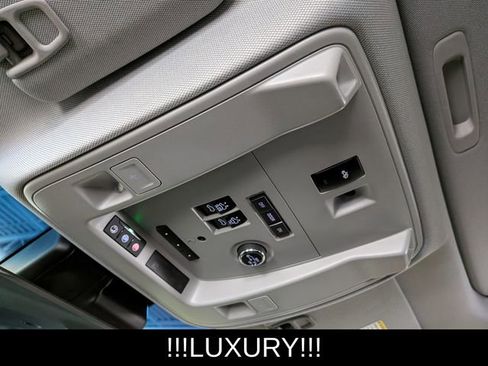 Used 2019 Cadillac Escalade ESV Luxury image 18