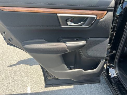 Used 2019 Honda CR-V EX image 17
