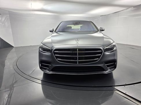 Used 2023 Mercedes-Benz S 500 4MATIC image 2
