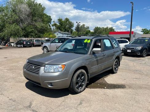 Used 2006 Subaru Forester 2.5X w/ Popular Equipment Group 5A image 2