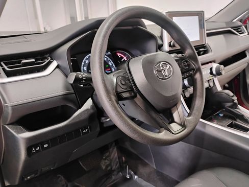 Used 2025 Toyota RAV4 XLE w/ Convenience Package image 16