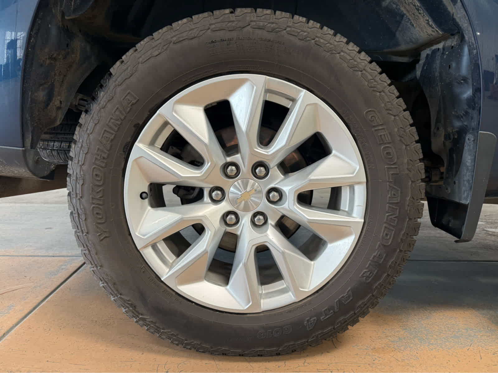 Used 2021 Chevrolet Silverado 1500 Custom w/ Safety Confidence Package AWD/4WD image 8