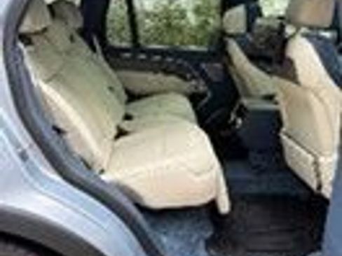 Used 2024 Land Rover Range Rover SV AWD/4WD image 8