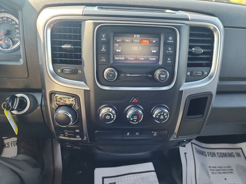 Used 2022 RAM 1500 Classic Warlock w/ Warlock Decor Package AWD/4WD image 12