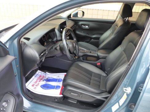 Used 2025 Honda HR-V EX-L image 21