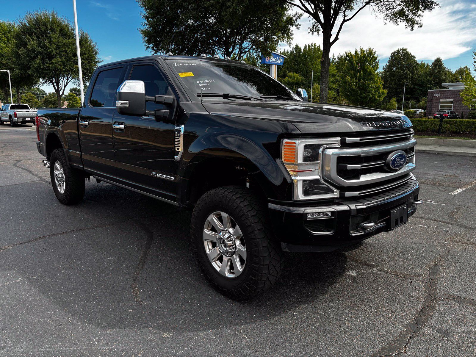 Used 2022 Ford F250 Platinum AWD/4WD image 3