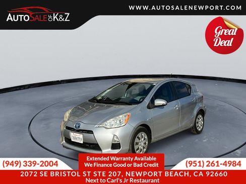 Used 2016 Toyota Prius C Two FWD image 2