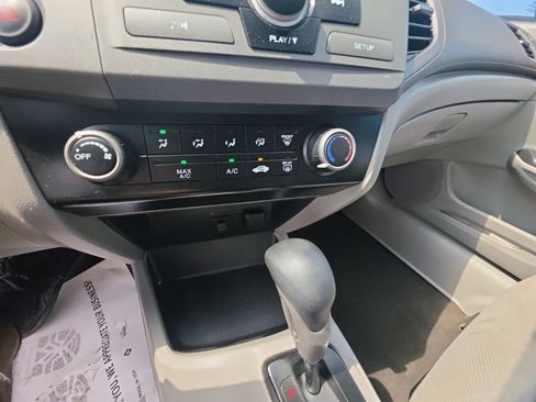 Used 2012 Honda Civic LX image 18