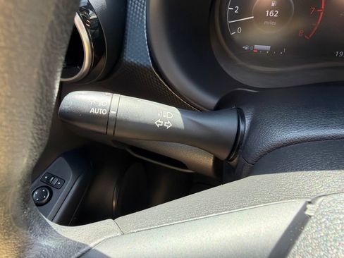 Used 2024 Nissan Kicks SV w/ Interior Electronics Package FWD image 28