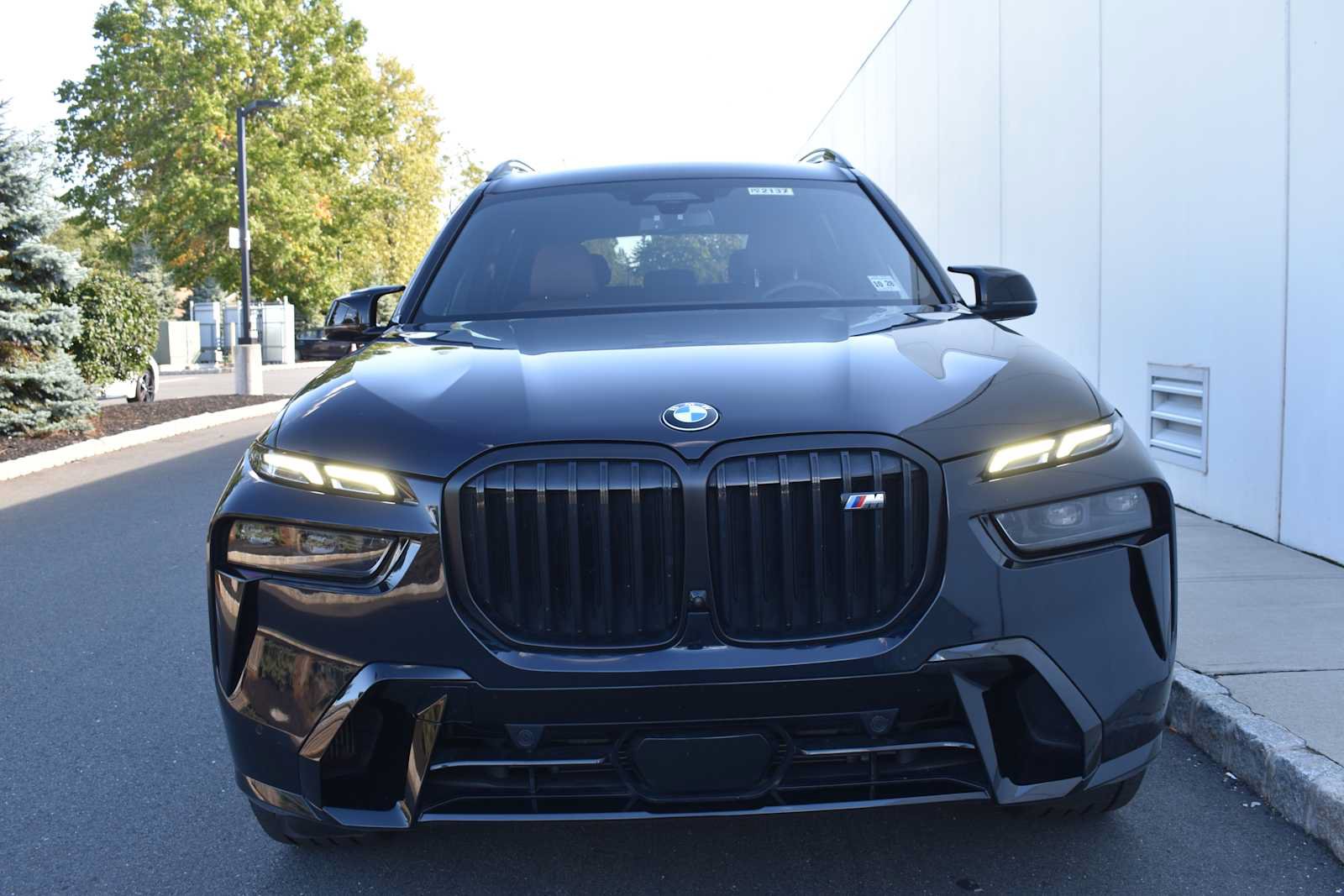 Used 2024 BMW X7 M60i w/ Executive Package AWD/4WD image 2