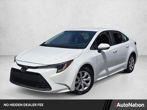 Used 2024 Toyota Corolla LE FWD image 1