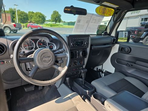 Used 2010 Jeep Wrangler Unlimited Sport AWD/4WD image 16