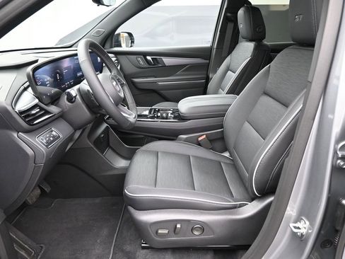 New 2026 Buick Enclave Sport Touring w/ Power Package image 8