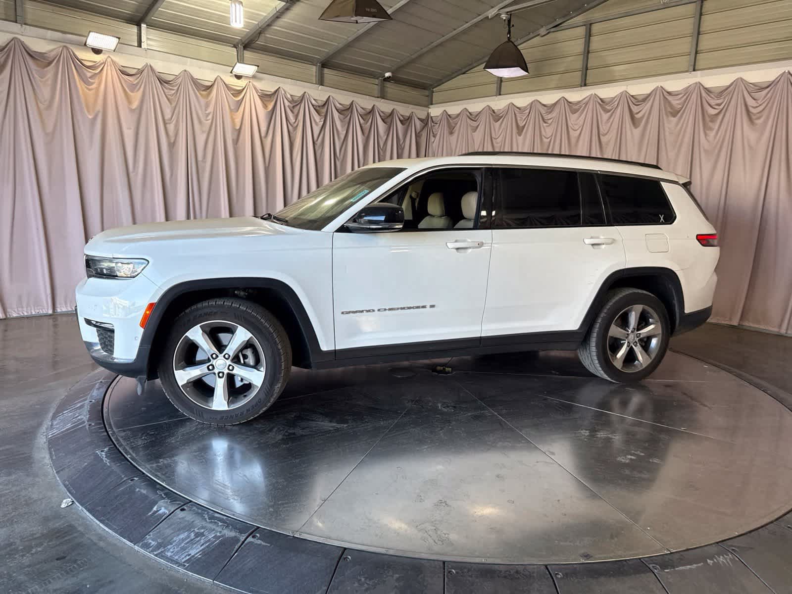 Used 2021 Jeep Grand Cherokee L Limited w/ Luxury Tech Group II AWD/4WD image 8