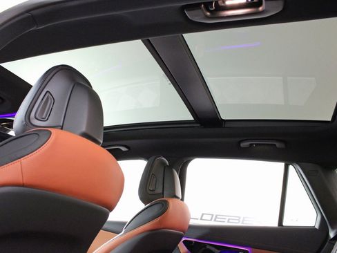 Certified 2025 Mercedes-Benz GLC 43 AMG 4MATIC image 14