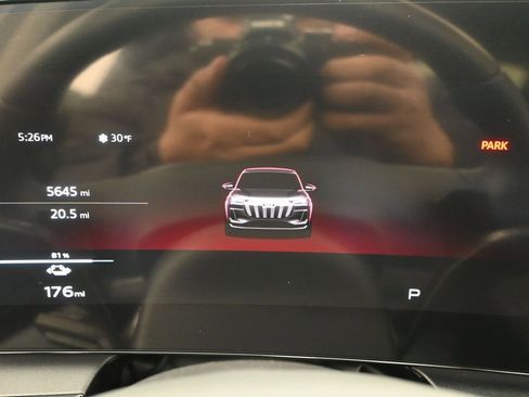 Used 2025 Audi Q6 e-tron Premium Plus w/ Premium Plus image 18