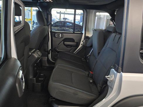 Used 2023 Jeep Wrangler Unlimited Rubicon 4xe w/ Steel Bumper Group image 10